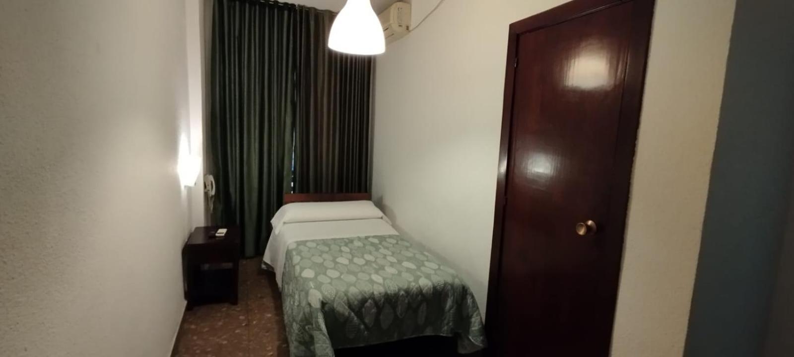 Hostal Ronda Córdoba Buitenkant foto